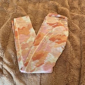 Outdoor voices camo legging